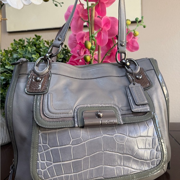Coach Handbags - Coach Kristen Spectator Bag Expandable Grey Green Leather Zip Double Handle